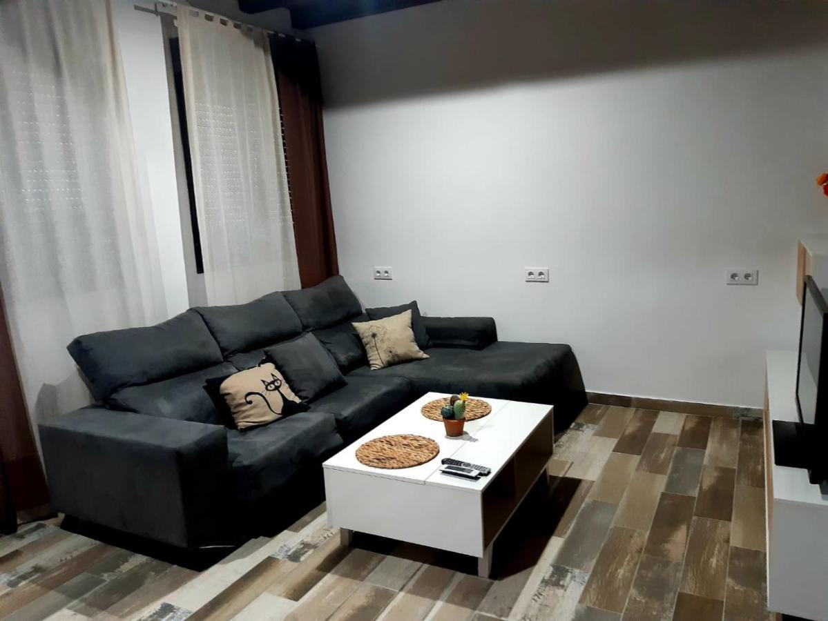 Apartamentos Callampa Torrejon el Rubio Ngoại thất bức ảnh