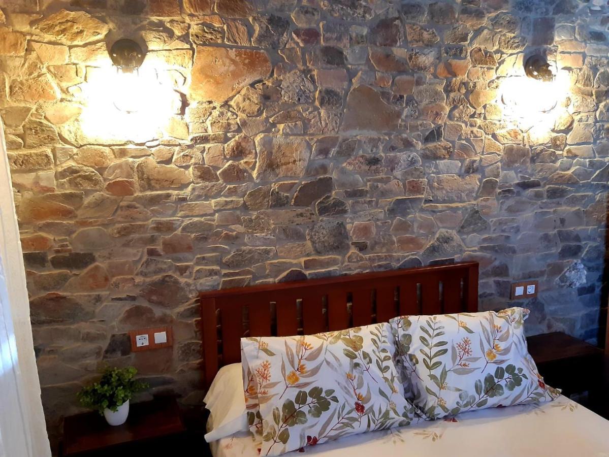 Apartamentos Callampa Torrejon el Rubio Ngoại thất bức ảnh