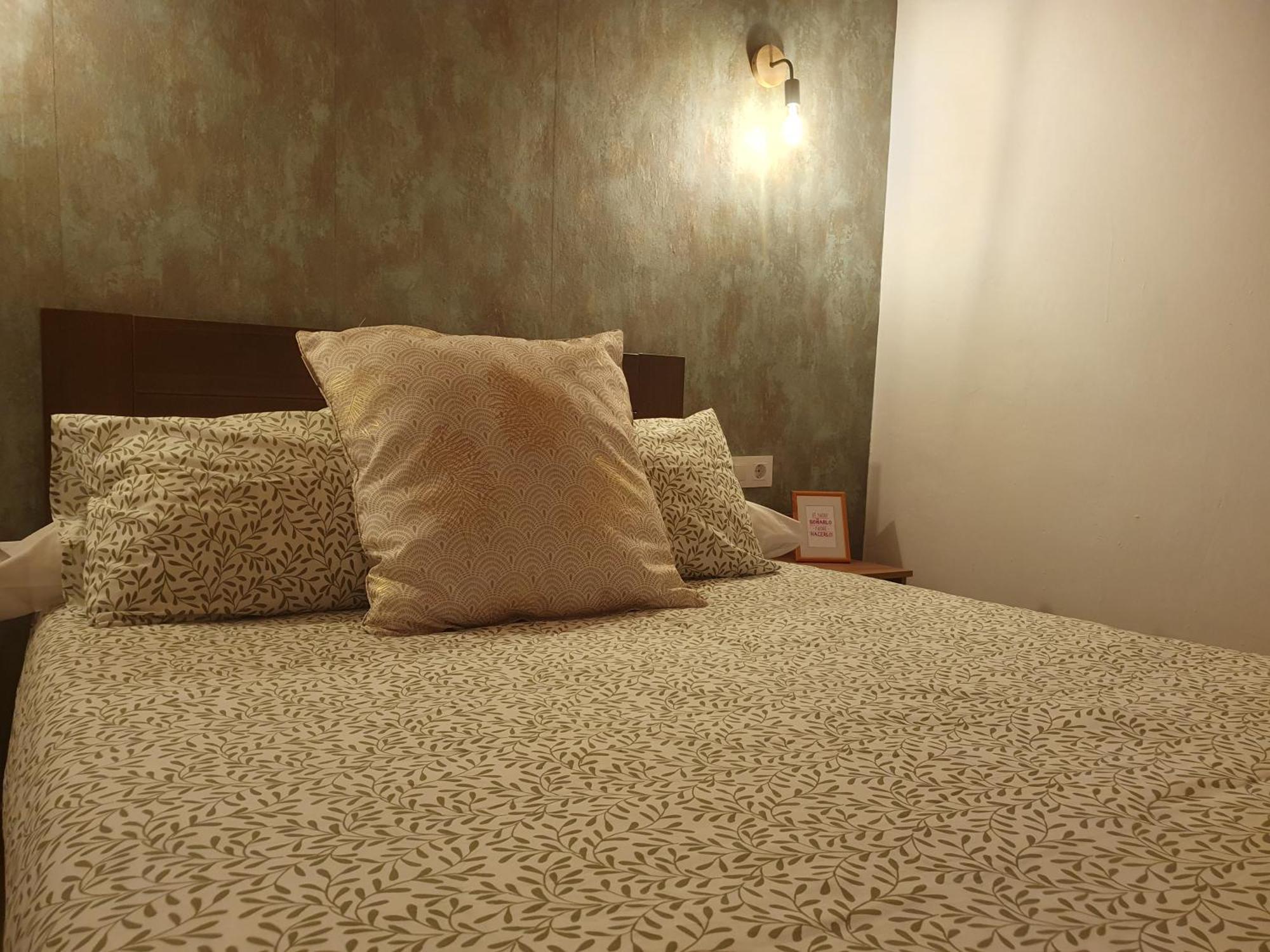 Apartamentos Callampa Torrejon el Rubio Ngoại thất bức ảnh